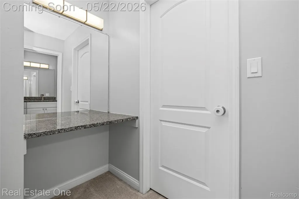 5345 Wright Way W West Bloomfield Charter Township MI 48322