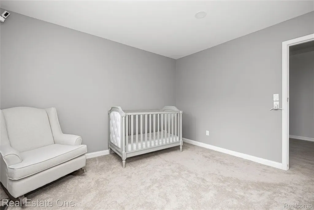 5345 Wright Way W West Bloomfield Charter Township MI 48322