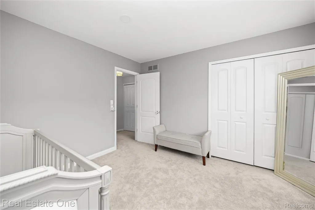 5345 Wright Way W West Bloomfield Charter Township MI 48322