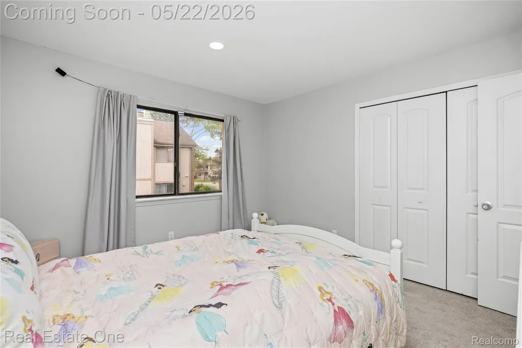5345 Wright Way W West Bloomfield Charter Township MI 48322