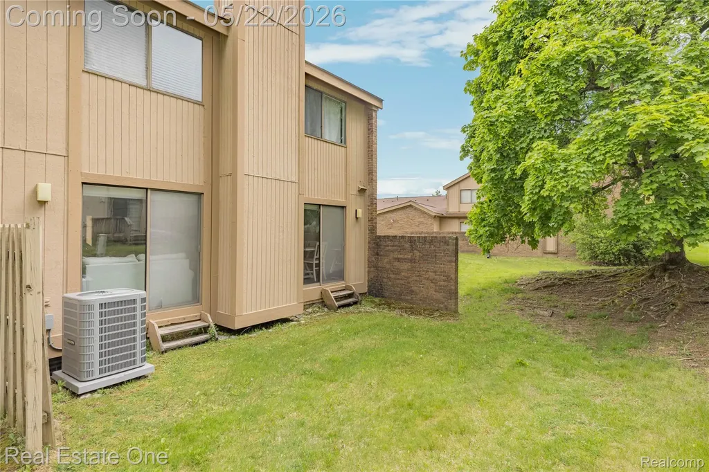 5345 Wright Way W West Bloomfield Charter Township MI 48322