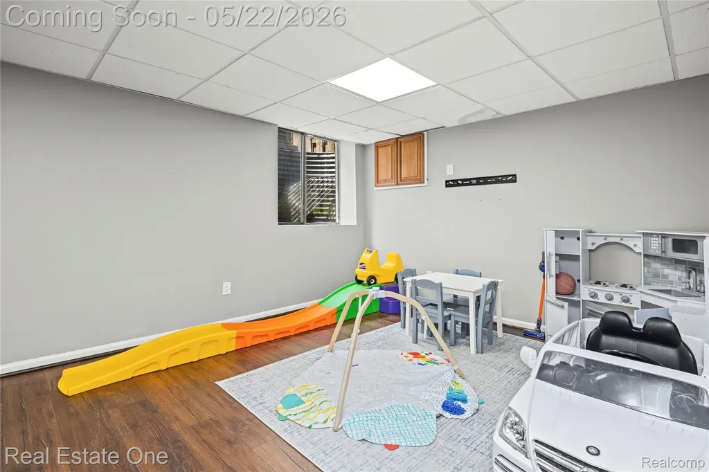 5345 Wright Way W West Bloomfield Charter Township MI 48322