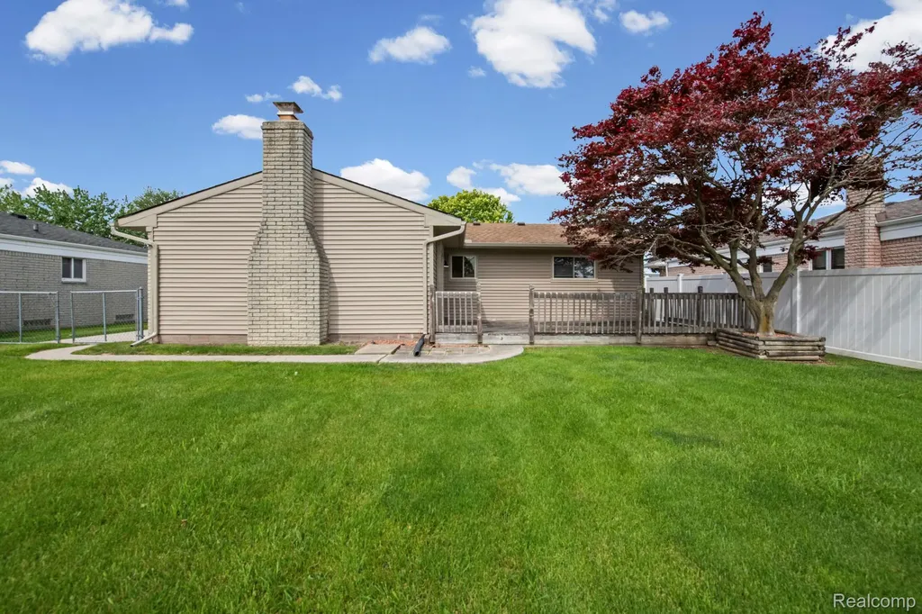 24503 Crescent Street Woodhaven City MI 48183