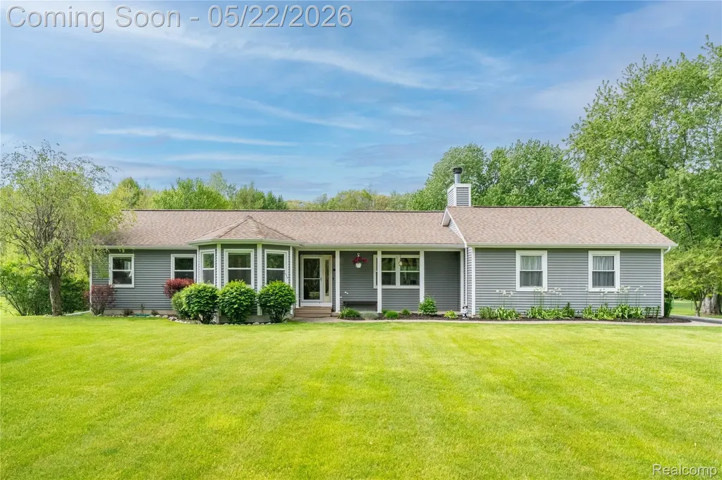 542 Tracey Lane Brighton Township MI 48114