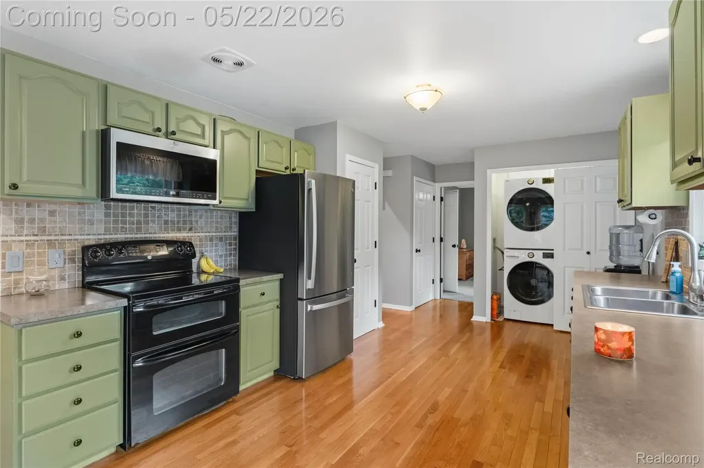 542 Tracey Lane Brighton Township MI 48114