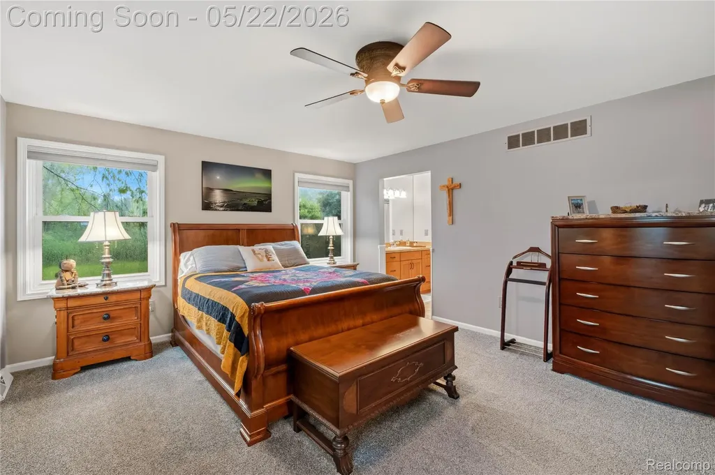 542 Tracey Lane Brighton Township MI 48114