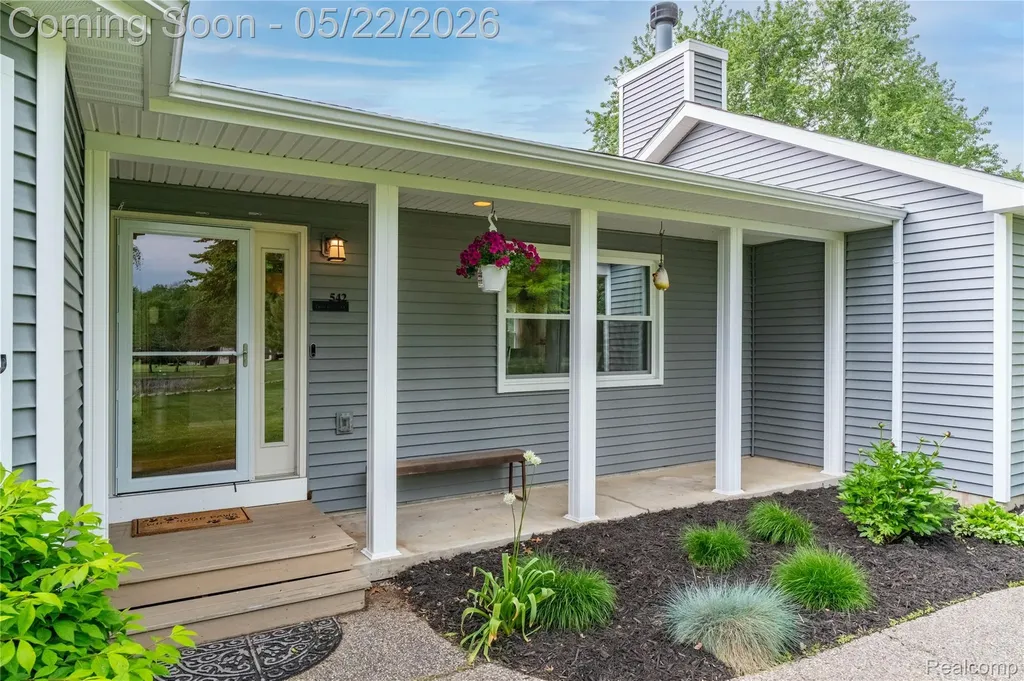 542 Tracey Lane Brighton Township MI 48114