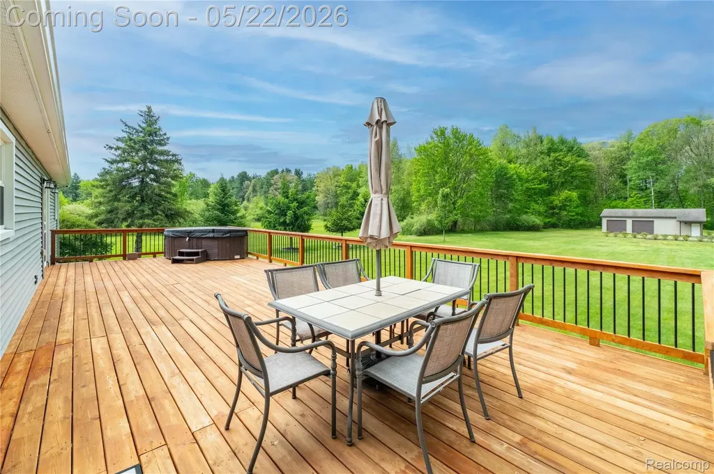 542 Tracey Lane Brighton Township MI 48114