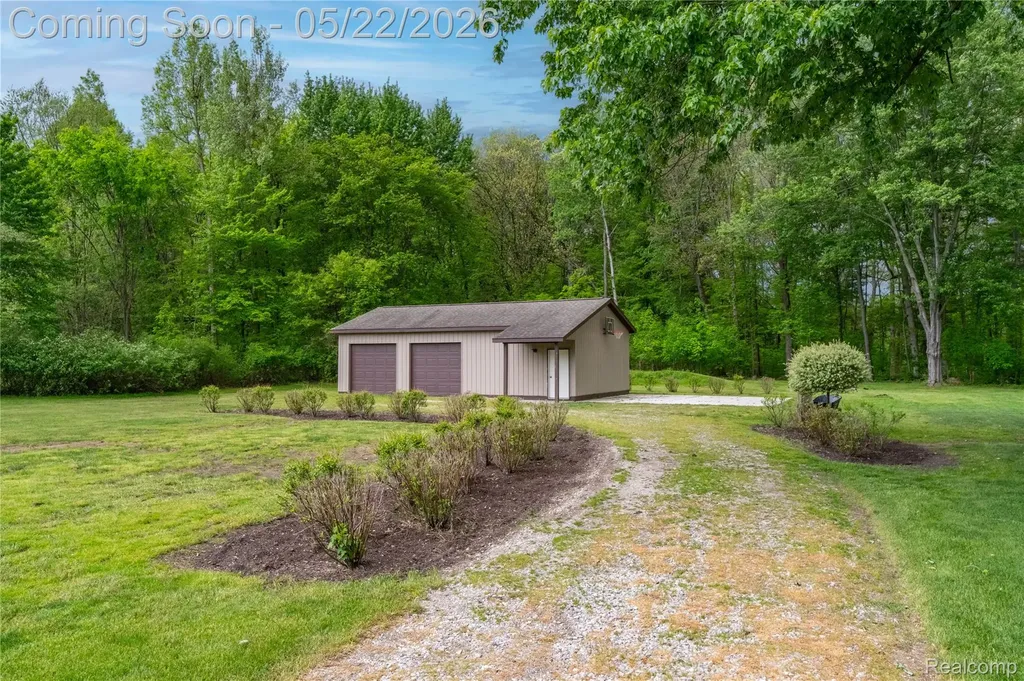 542 Tracey Lane Brighton Township MI 48114