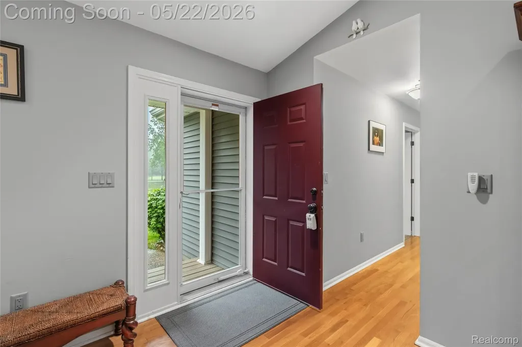 542 Tracey Lane Brighton Township MI 48114