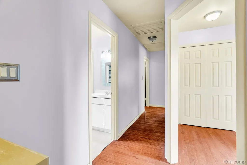 3852 Florman Waterford Charter Township MI 48329