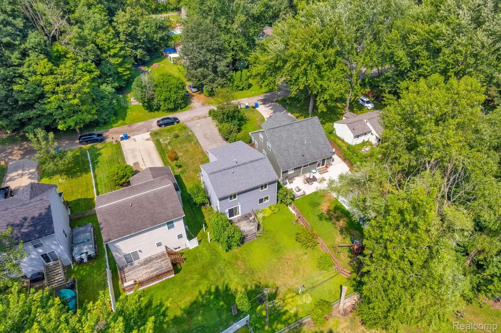 3852 Florman Waterford Charter Township MI 48329