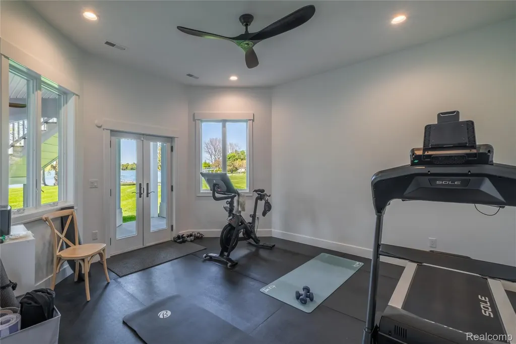 10195 Bennett Lake Road Tyrone Township MI 48430