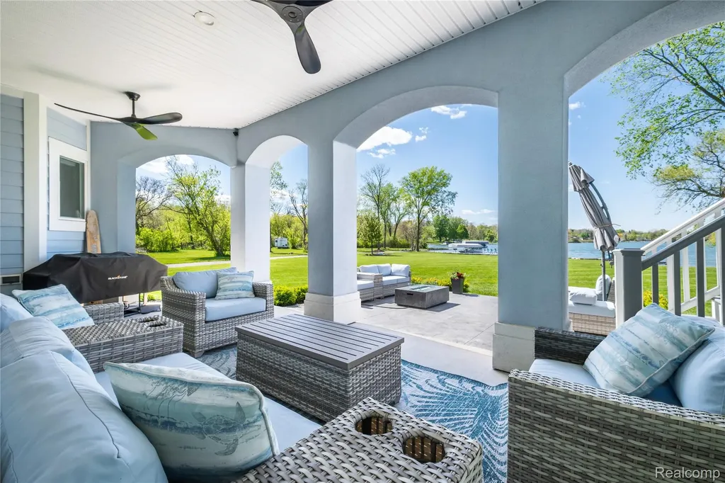 10195 Bennett Lake Road Tyrone Township MI 48430
