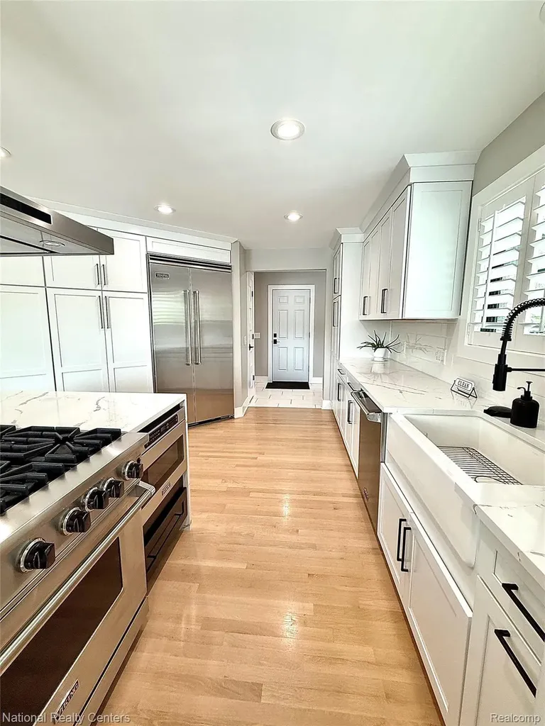 7050 Lake Shannon Court Tyrone Township MI 48430