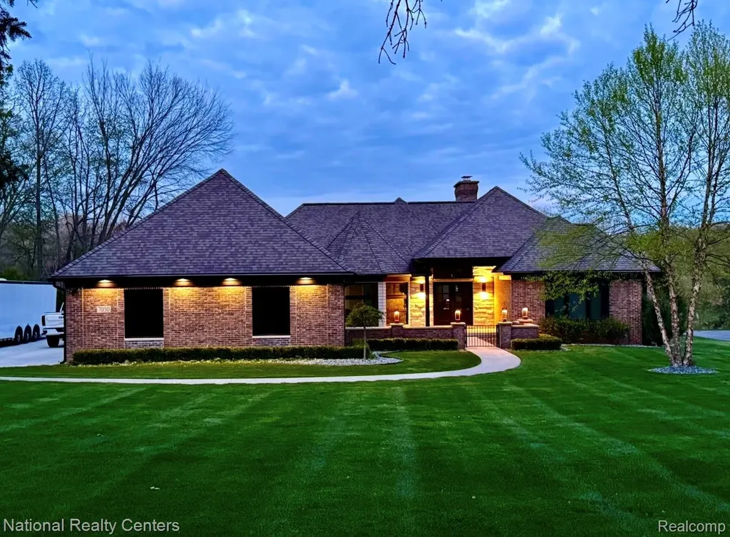7050 Lake Shannon Court Tyrone Township MI 48430