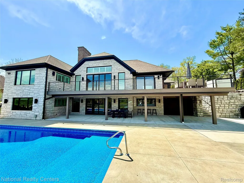 7050 Lake Shannon Court Tyrone Township MI 48430