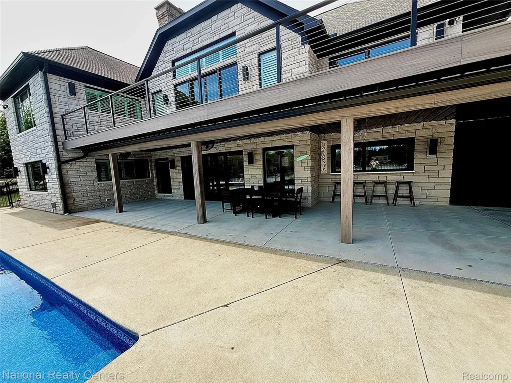7050 Lake Shannon Court Tyrone Township MI 48430