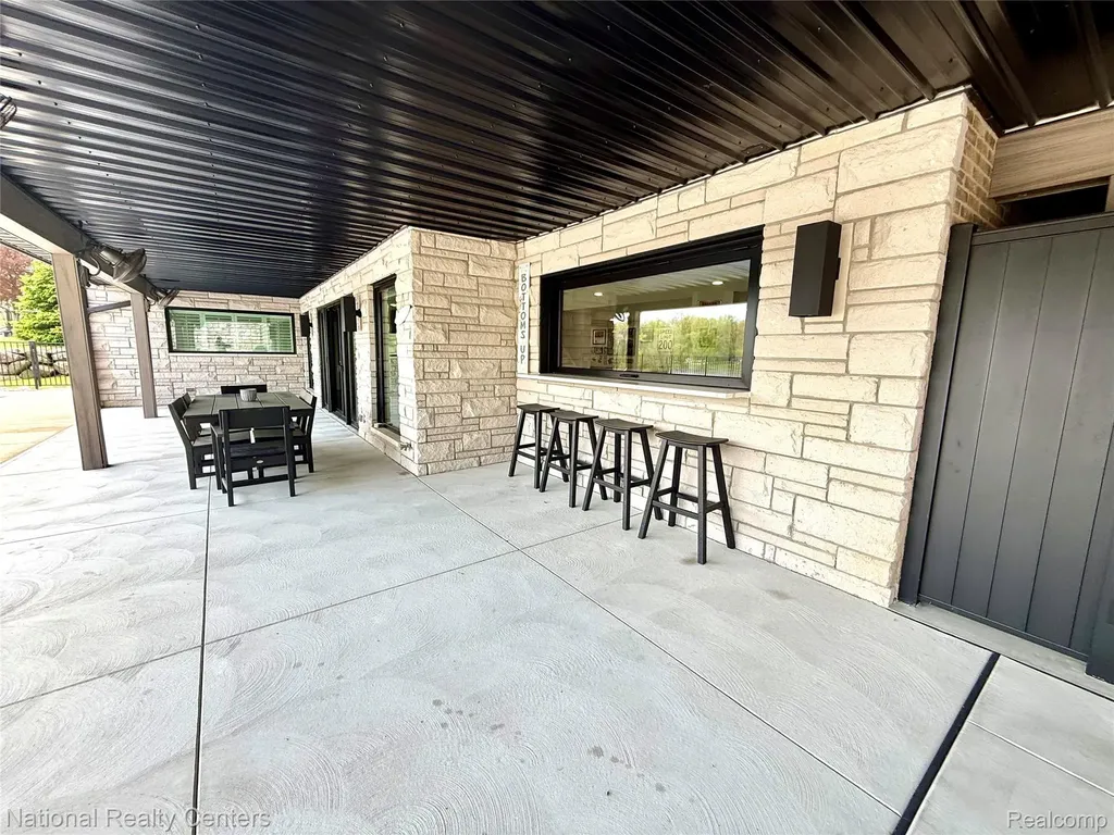 7050 Lake Shannon Court Tyrone Township MI 48430
