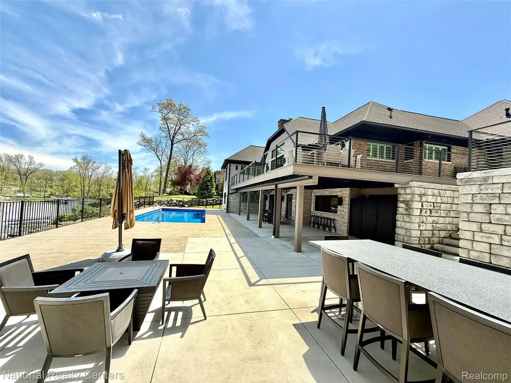 7050 Lake Shannon Court Tyrone Township MI 48430