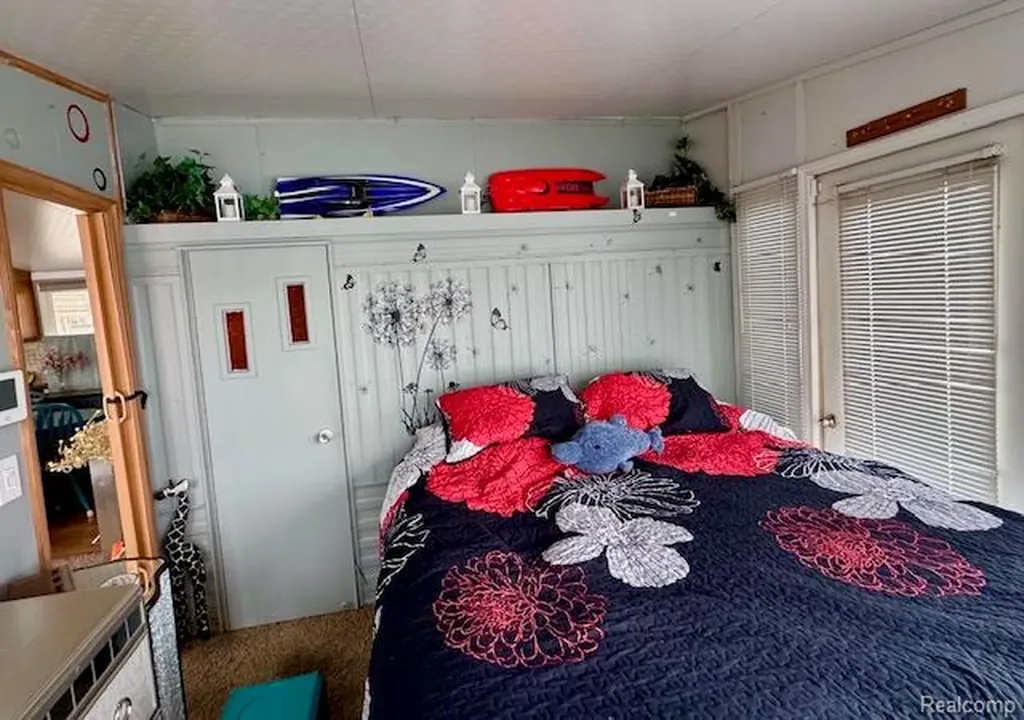 10001 E Goodall Road Vernon Township MI 48429
