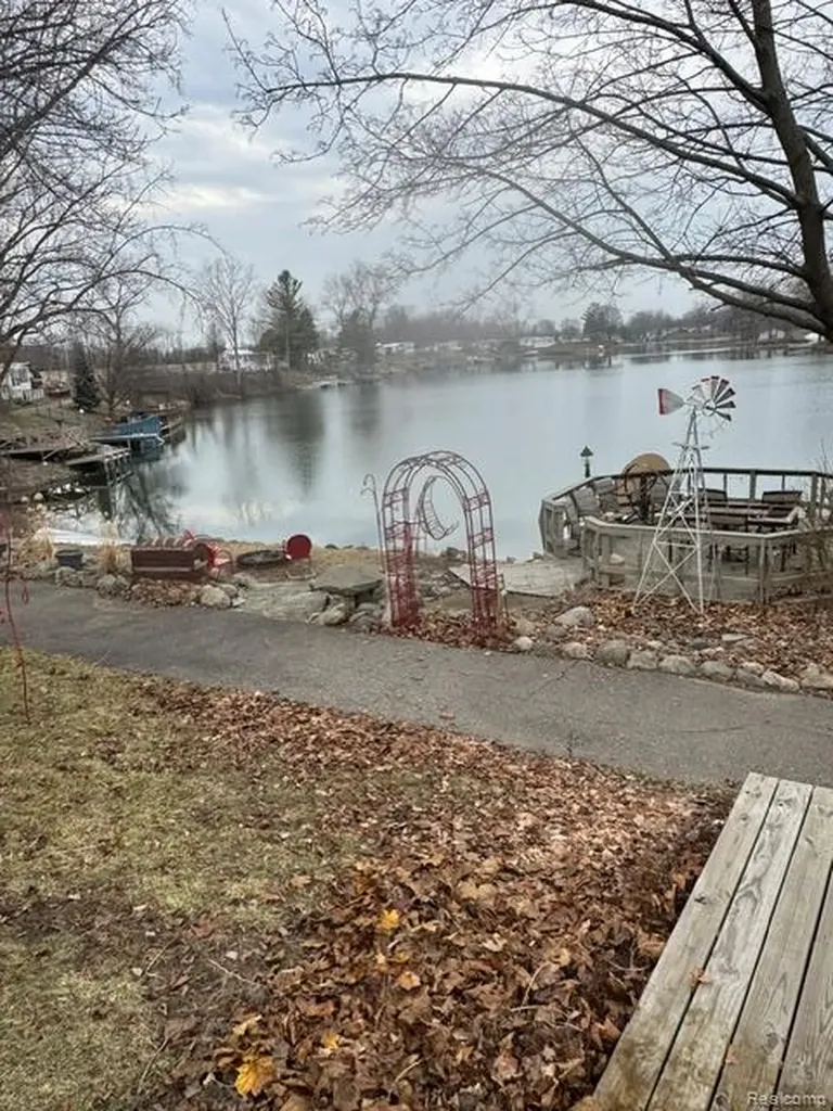 10001 E Goodall Road Vernon Township MI 48429