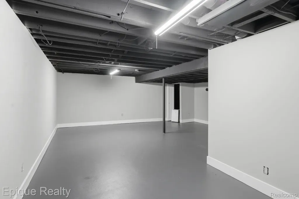 8315 Reese Road Independence Charter Township MI 48348