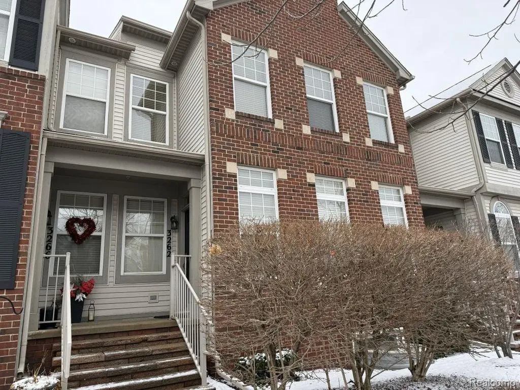 3262 Johanna Ware W Wixom City MI 48393