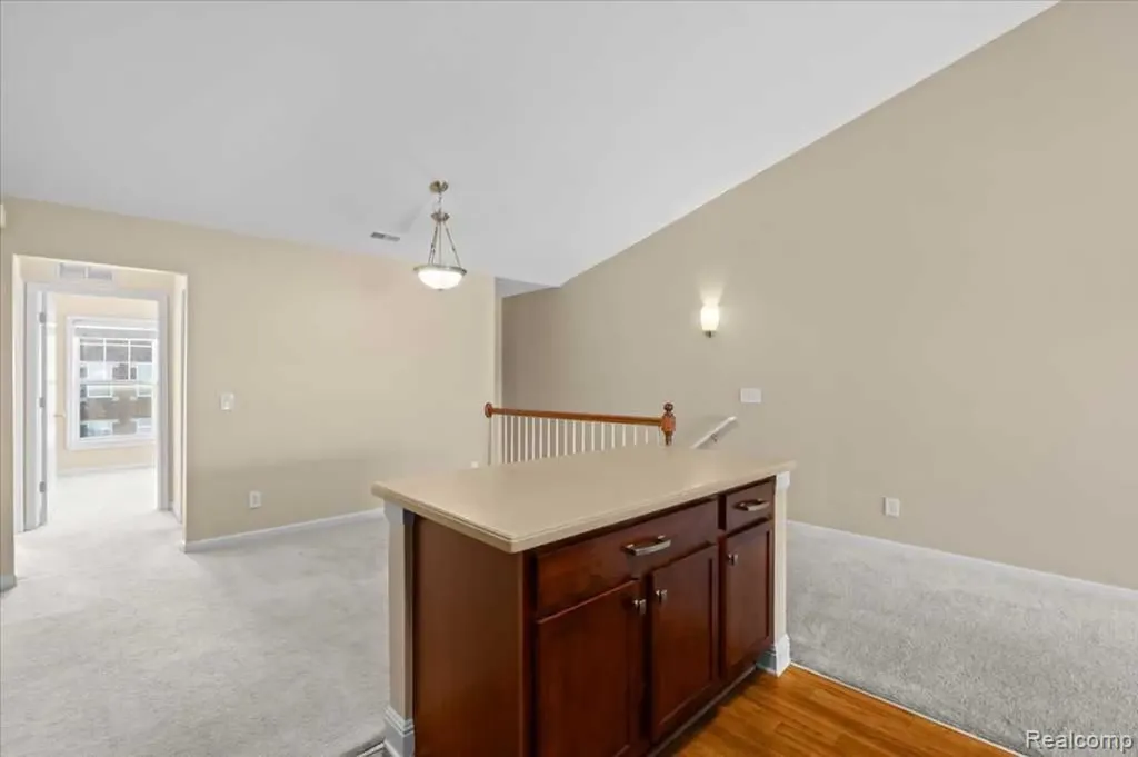 3262 Johanna Ware W Wixom City MI 48393
