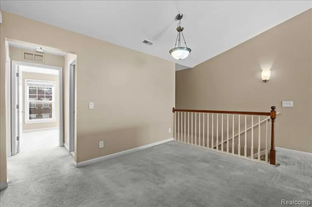 3262 Johanna Ware W Wixom City MI 48393