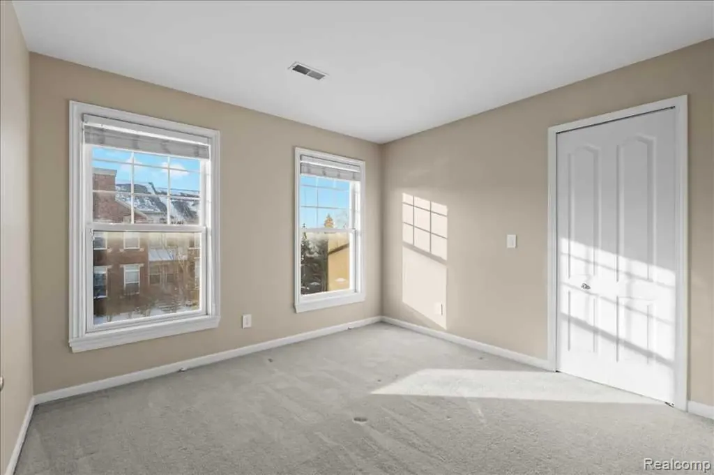 3262 Johanna Ware W Wixom City MI 48393