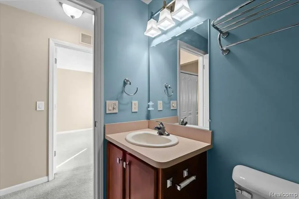 3262 Johanna Ware W Wixom City MI 48393