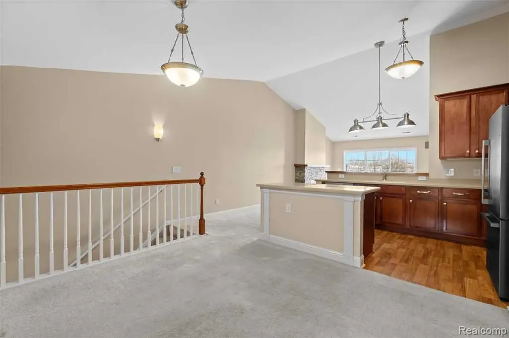 3262 Johanna Ware W Wixom City MI 48393