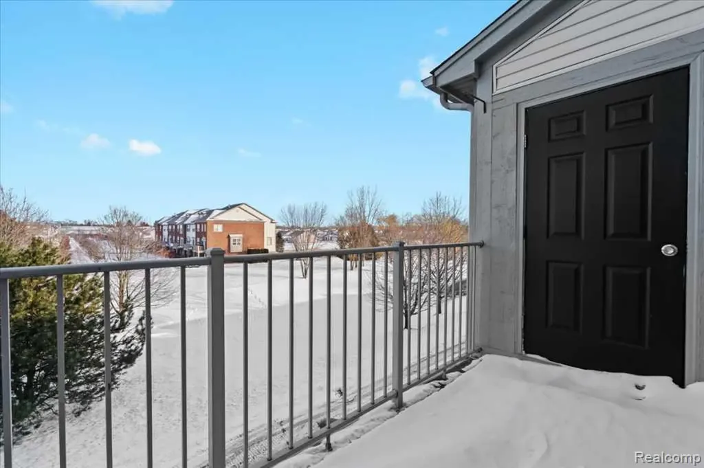 3262 Johanna Ware W Wixom City MI 48393