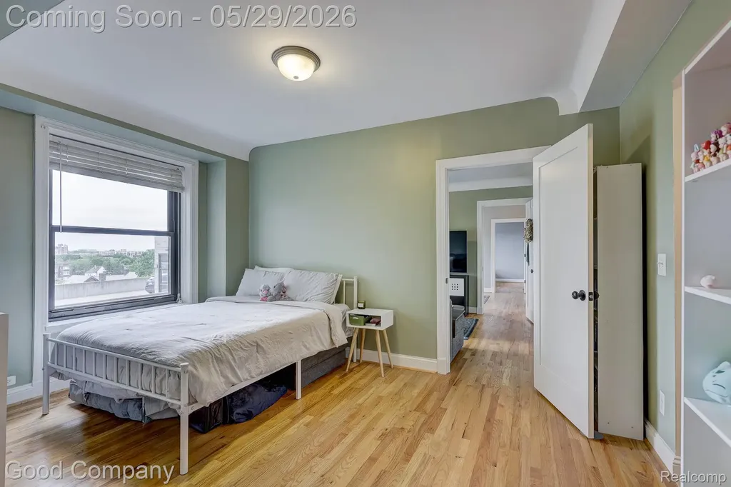 15 E Kirby Street Detroit City MI 48202