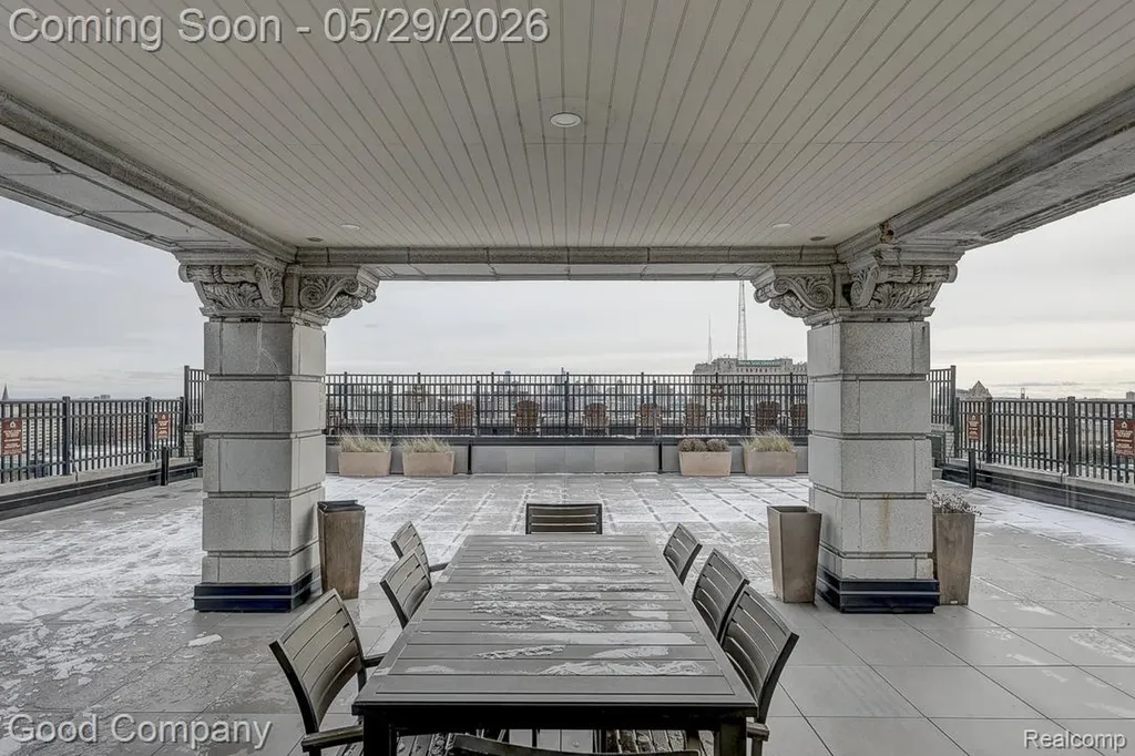 15 E Kirby Street Detroit City MI 48202