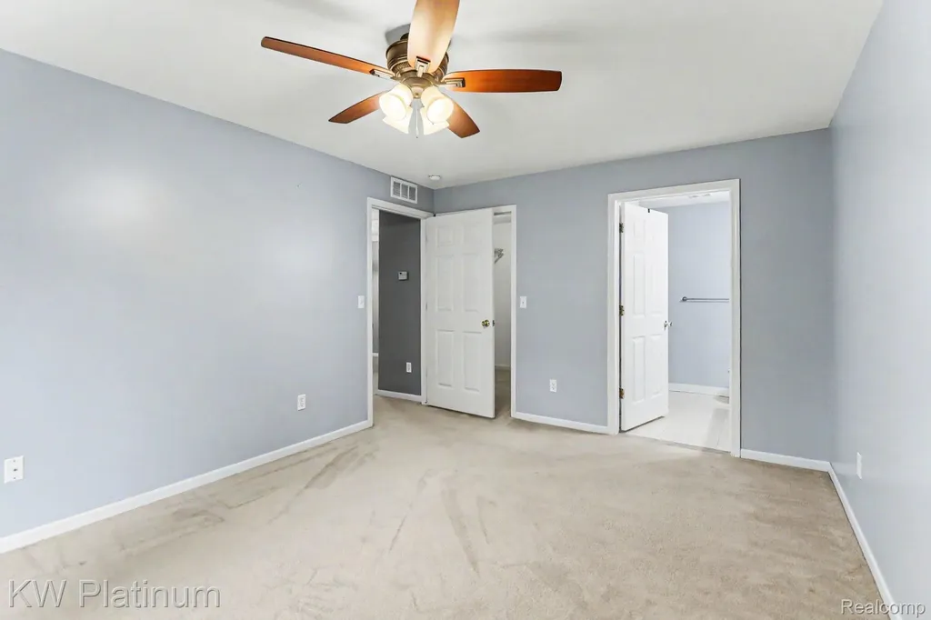 16531 Covington Drive Clinton Charter Township MI 48038