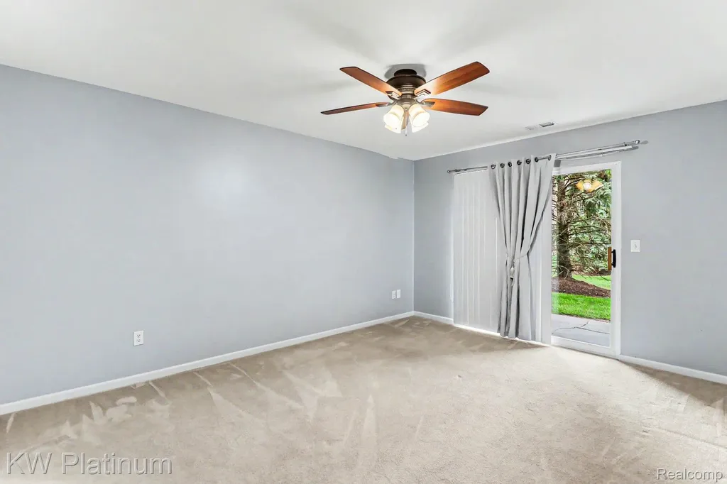 16531 Covington Drive Clinton Charter Township MI 48038