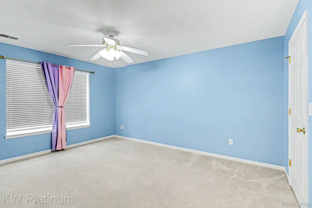 16531 Covington Drive Clinton Charter Township MI 48038