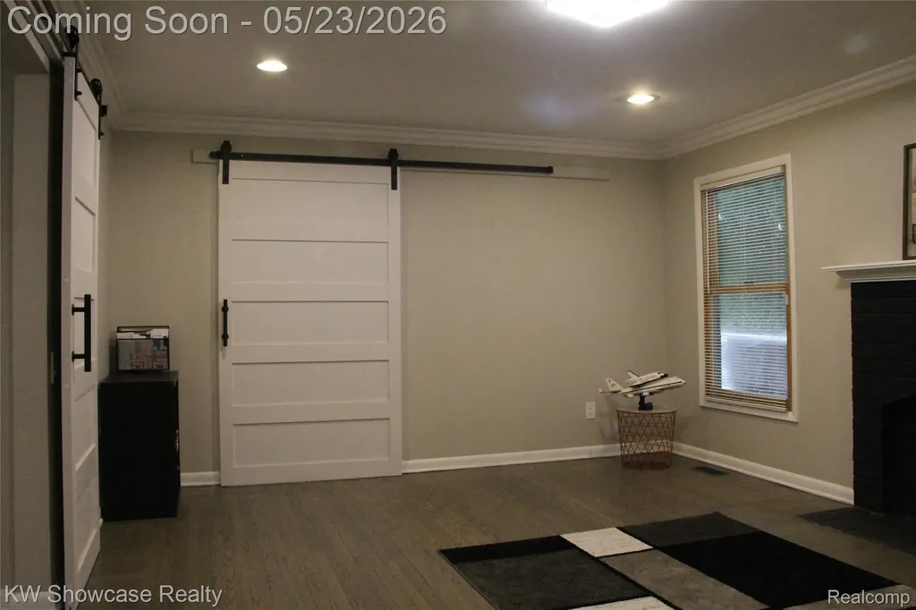 5226 Green Road West Bloomfield Charter Township MI 48323
