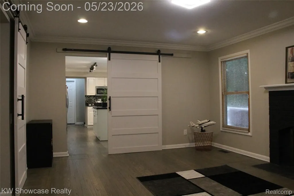 5226 Green Road West Bloomfield Charter Township MI 48323