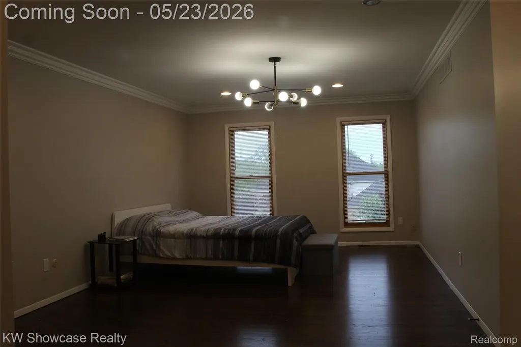 5226 Green Road West Bloomfield Charter Township MI 48323