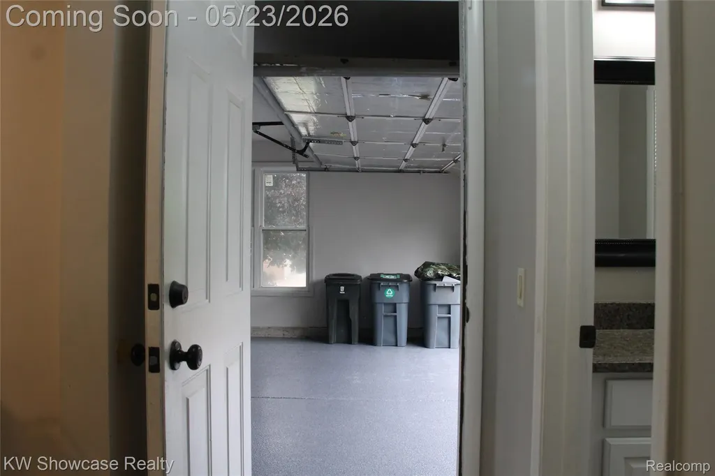 5226 Green Road West Bloomfield Charter Township MI 48323