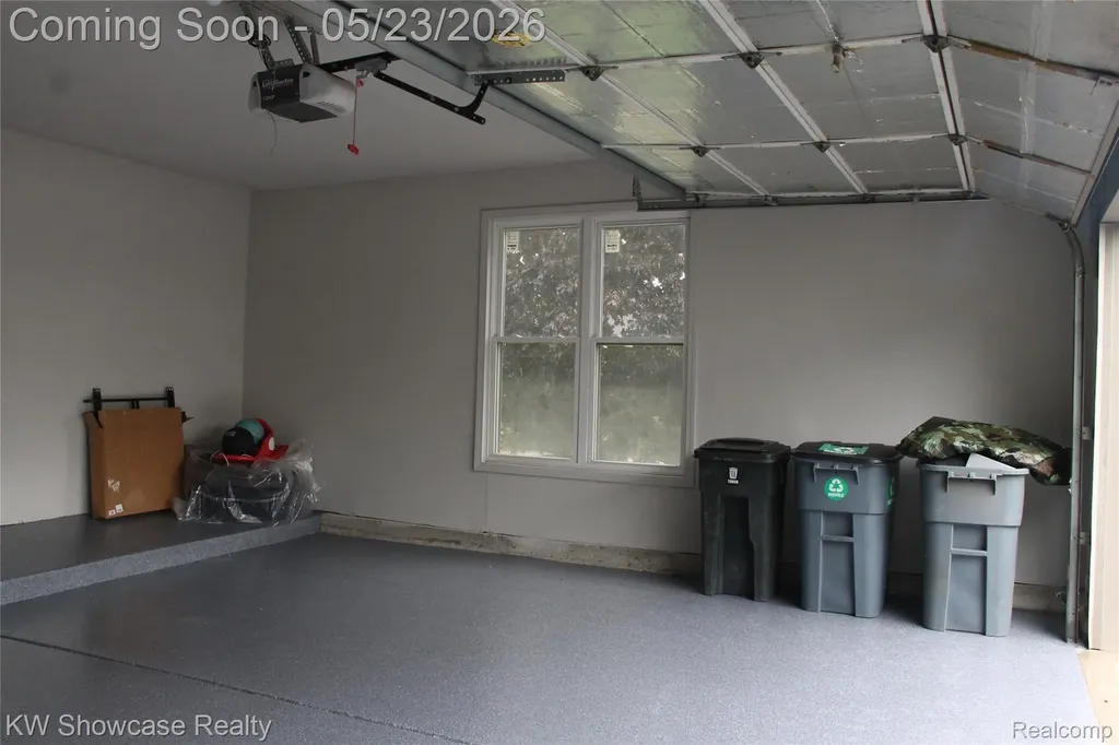 5226 Green Road West Bloomfield Charter Township MI 48323