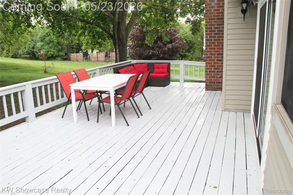 5226 Green Road West Bloomfield Charter Township MI 48323