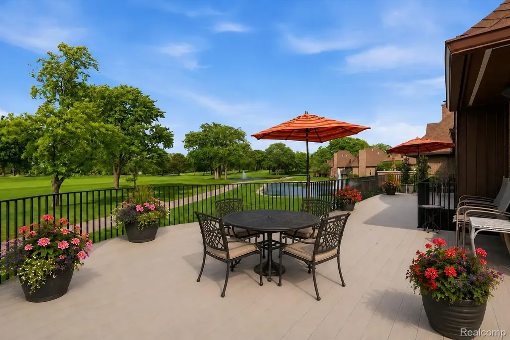 9095 S Saginaw Road Grand Blanc Charter Township MI 48439