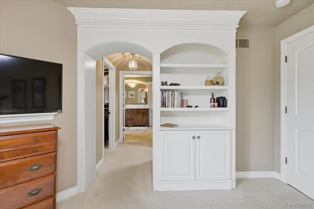 9095 S Saginaw Road Grand Blanc Charter Township MI 48439