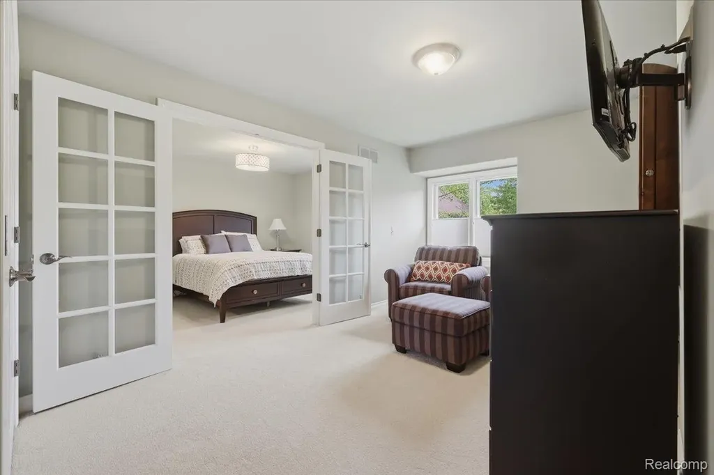 9095 S Saginaw Road Grand Blanc Charter Township MI 48439