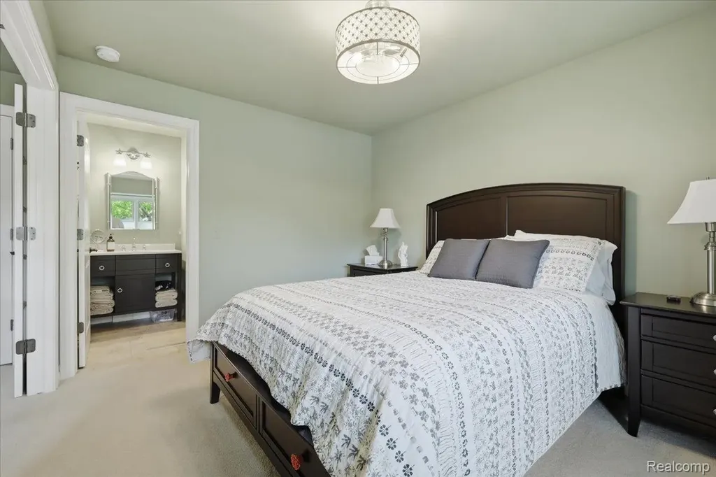 9095 S Saginaw Road Grand Blanc Charter Township MI 48439