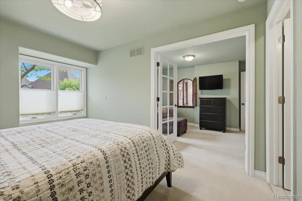 9095 S Saginaw Road Grand Blanc Charter Township MI 48439